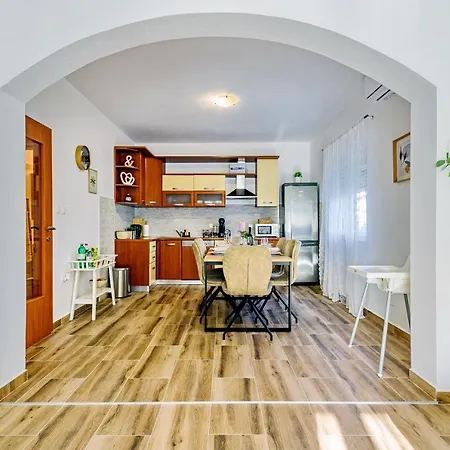 -zadar Apartman *
